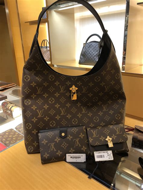 how much are louis vuitton purses in paris|buying louis vuitton in paris.